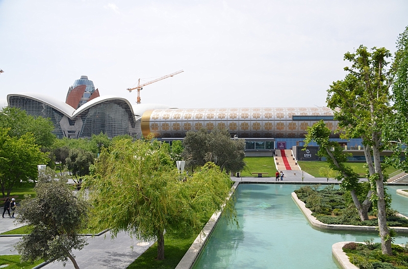 055_Azerbaijan_Baku_Veneziya.JPG