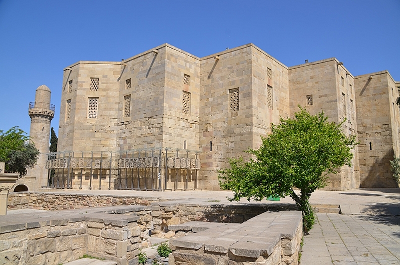 122_Azerbaijan_Baku_Shirvanshahs_Palace.JPG