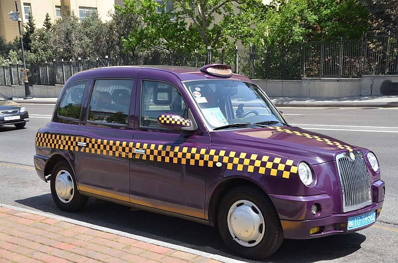 334_Azerbaijan_Baku_Taxi.JPG