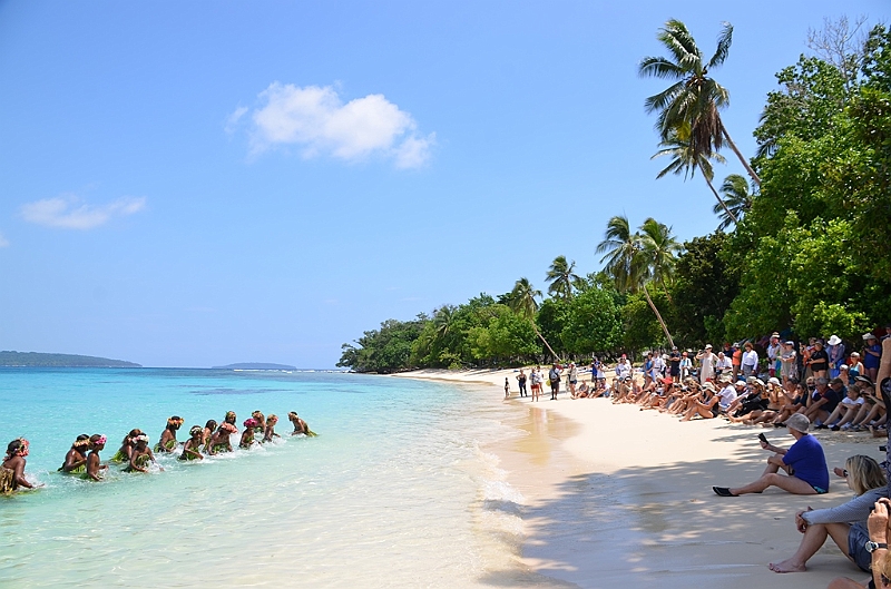 080_Vanuatu_Paradise_Lagoon.JPG