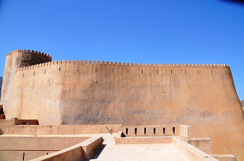 385_Oman_Rustaq_Fort.JPG