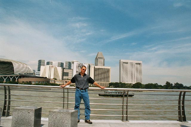2005Singapur_Skyline.jpg