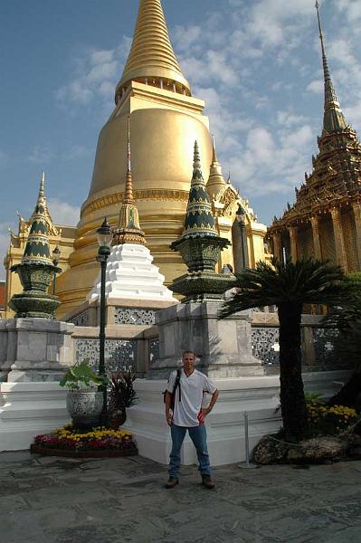 2007_8_Bangkok_GrandPalace.jpg